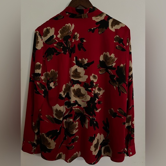 Chico's Burgundy Floral V Neck Blouse, Size 2/12 - Picture 2 of 16